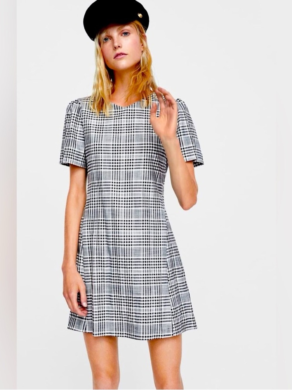 Plaid Checkered Short Sleeve Fit and Flare Dress in Black and White Size M